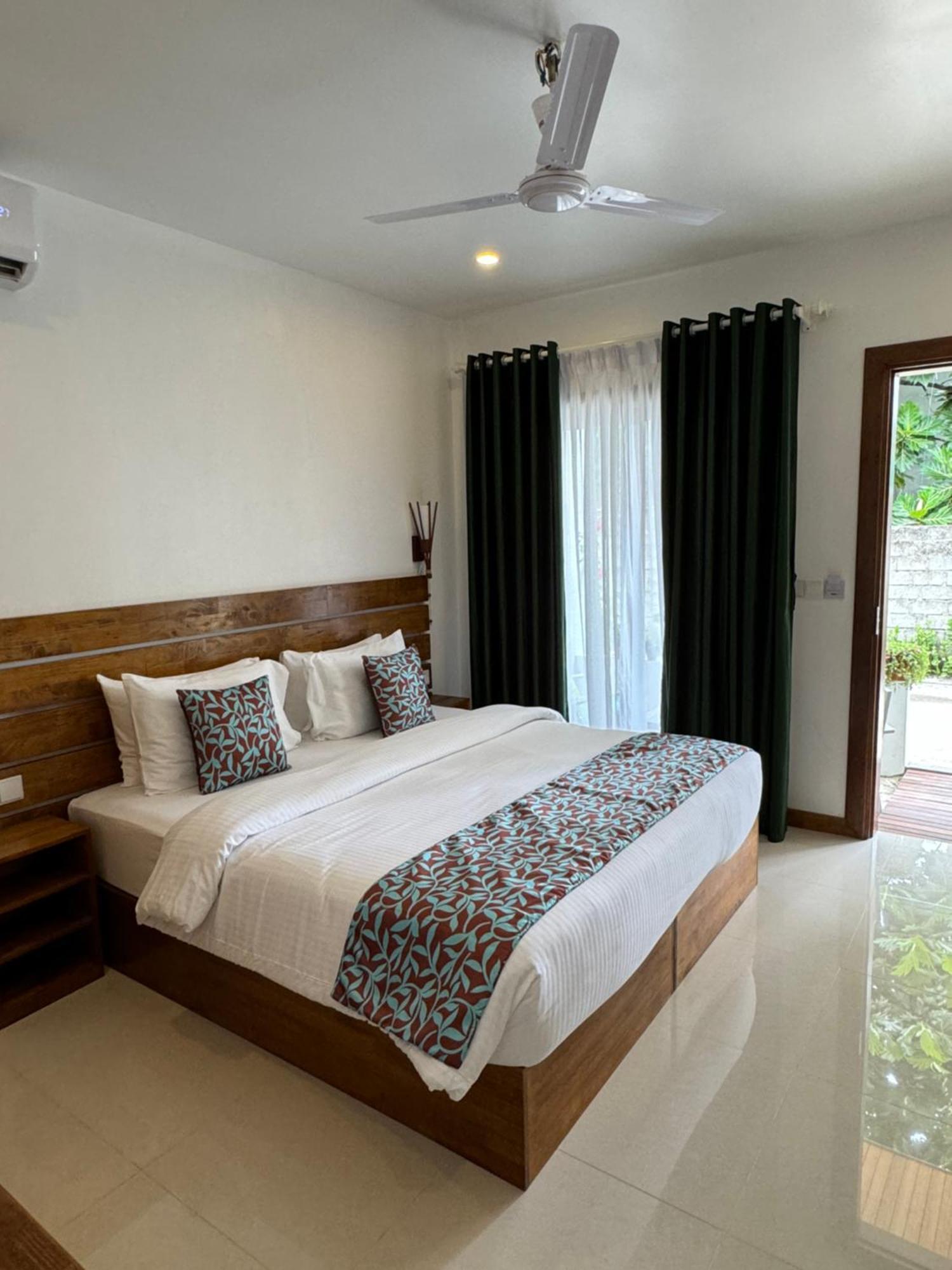 Hotel Akiri Dhigurah Dhigurah  Exterior foto